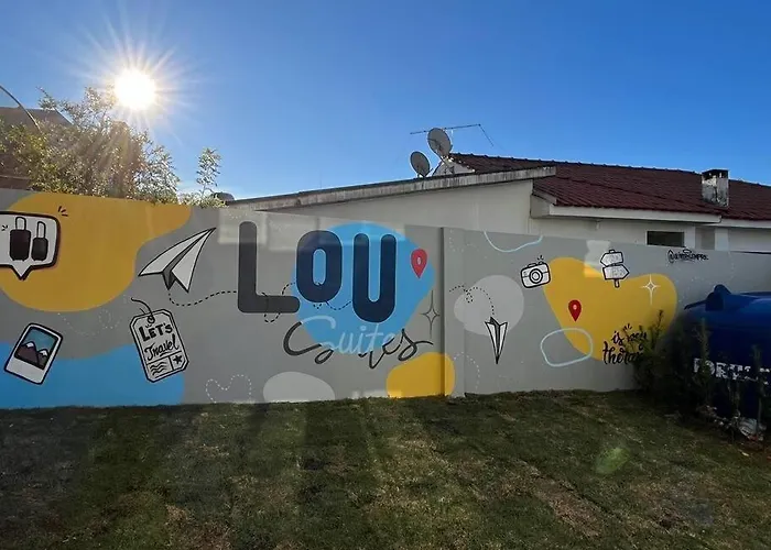 Lou Suites - Suite 04