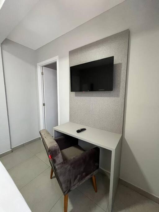 Lou - 04 Apartment *